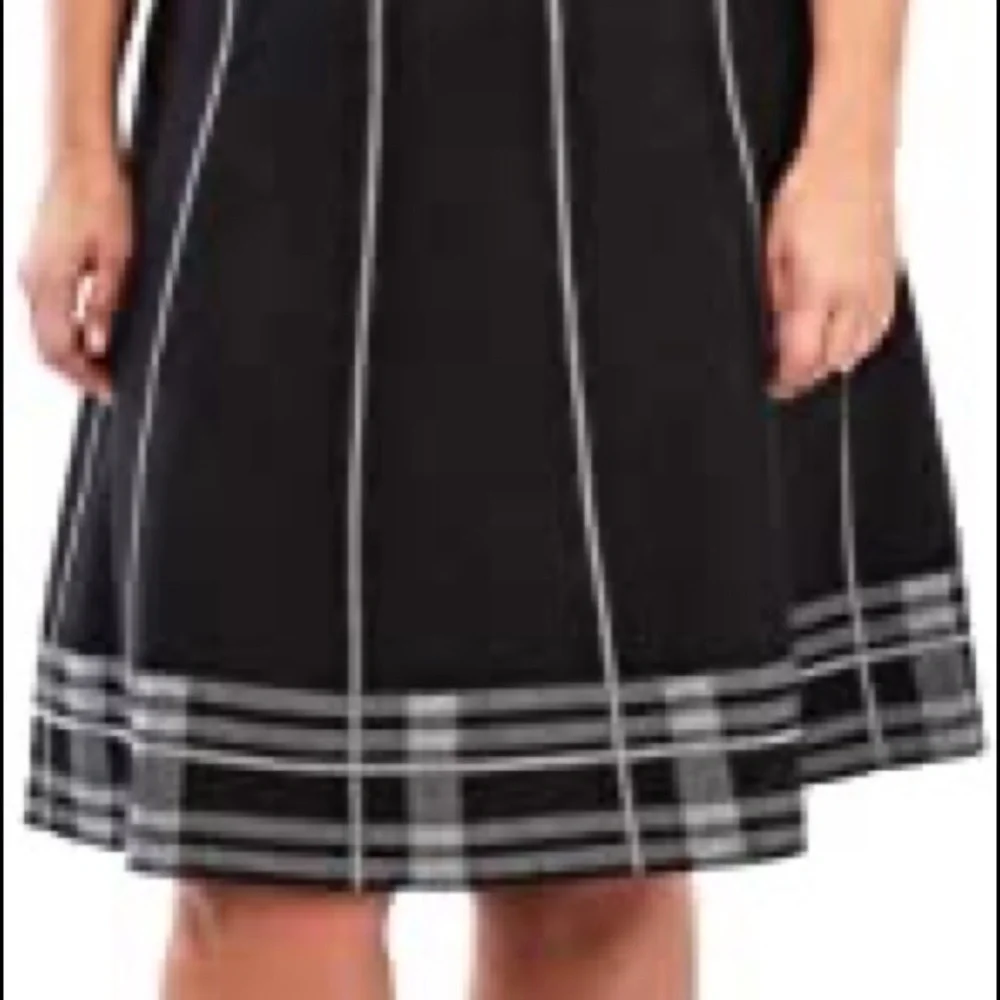 NY COLLECTION black and white NWT sweater skirt